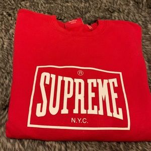 Supreme Sweatshirt